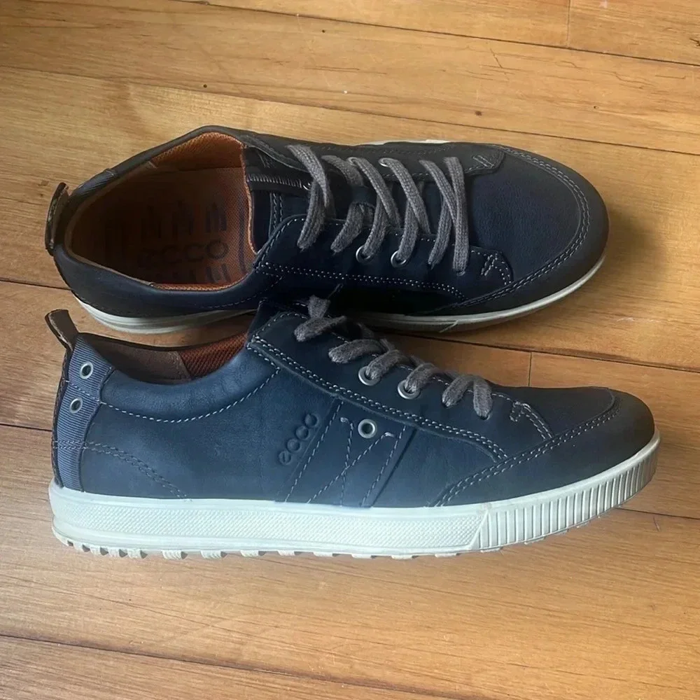 Ecco vintage flair